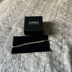 Jones New York 3 strand bracelet